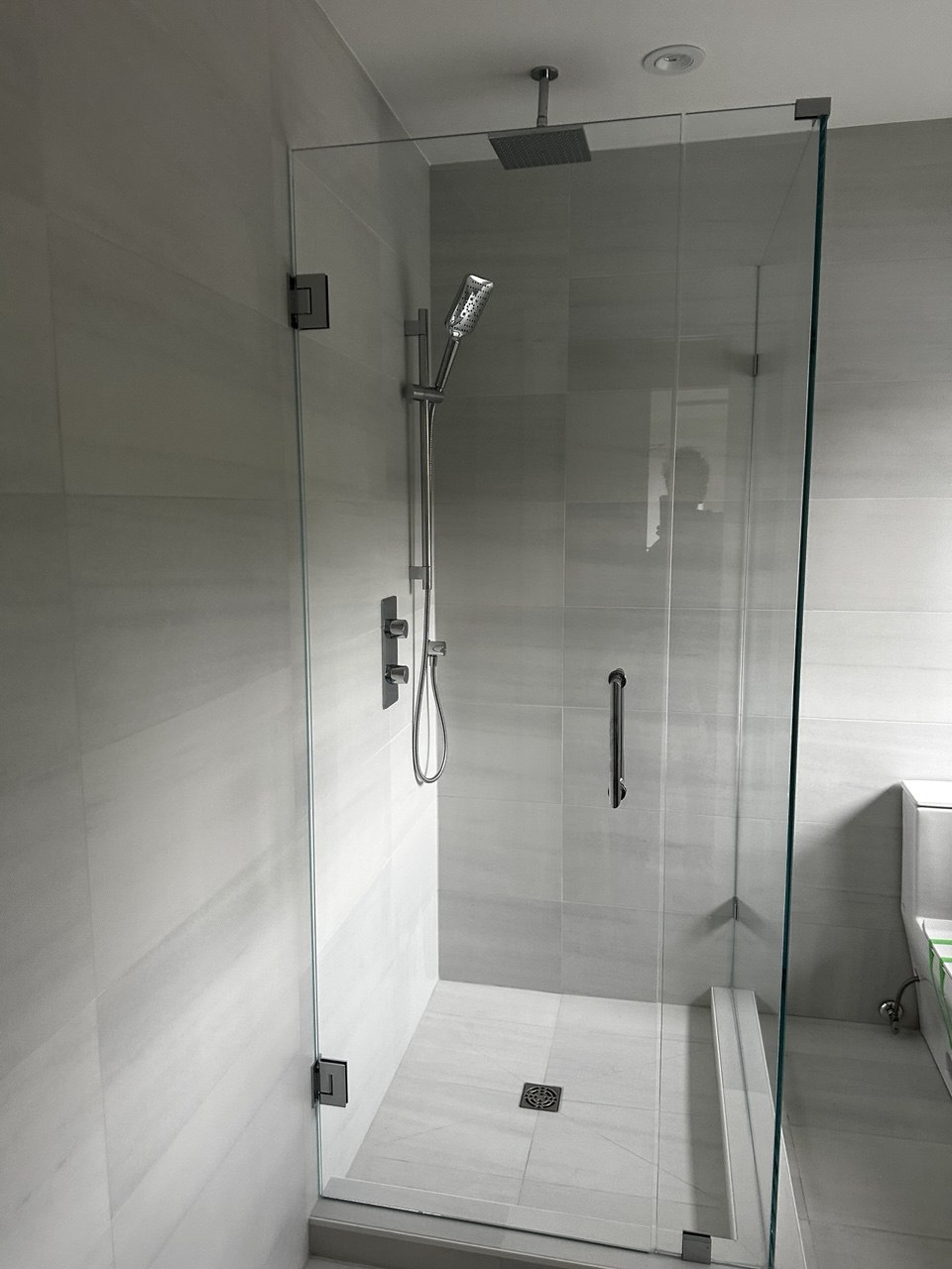 Luxury Bathroom Renovation & Fixture Installation